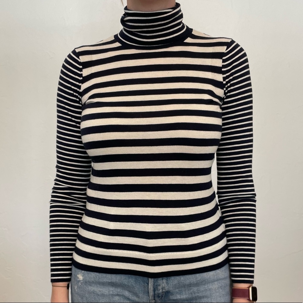 Banana Republic turtleneck sweater | Size XS